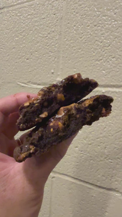 THE COOKIE | CHOCOLATE PEANUT BUTTER CRUNCH